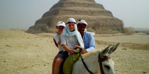 should I teach overseas with my family? Search Associates ANZ children sight-seeing at the pyramid